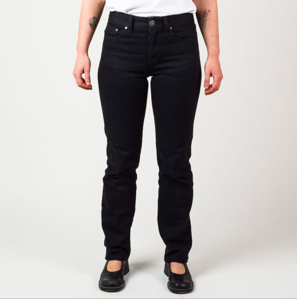 Womens Mid Rise Jean - Black