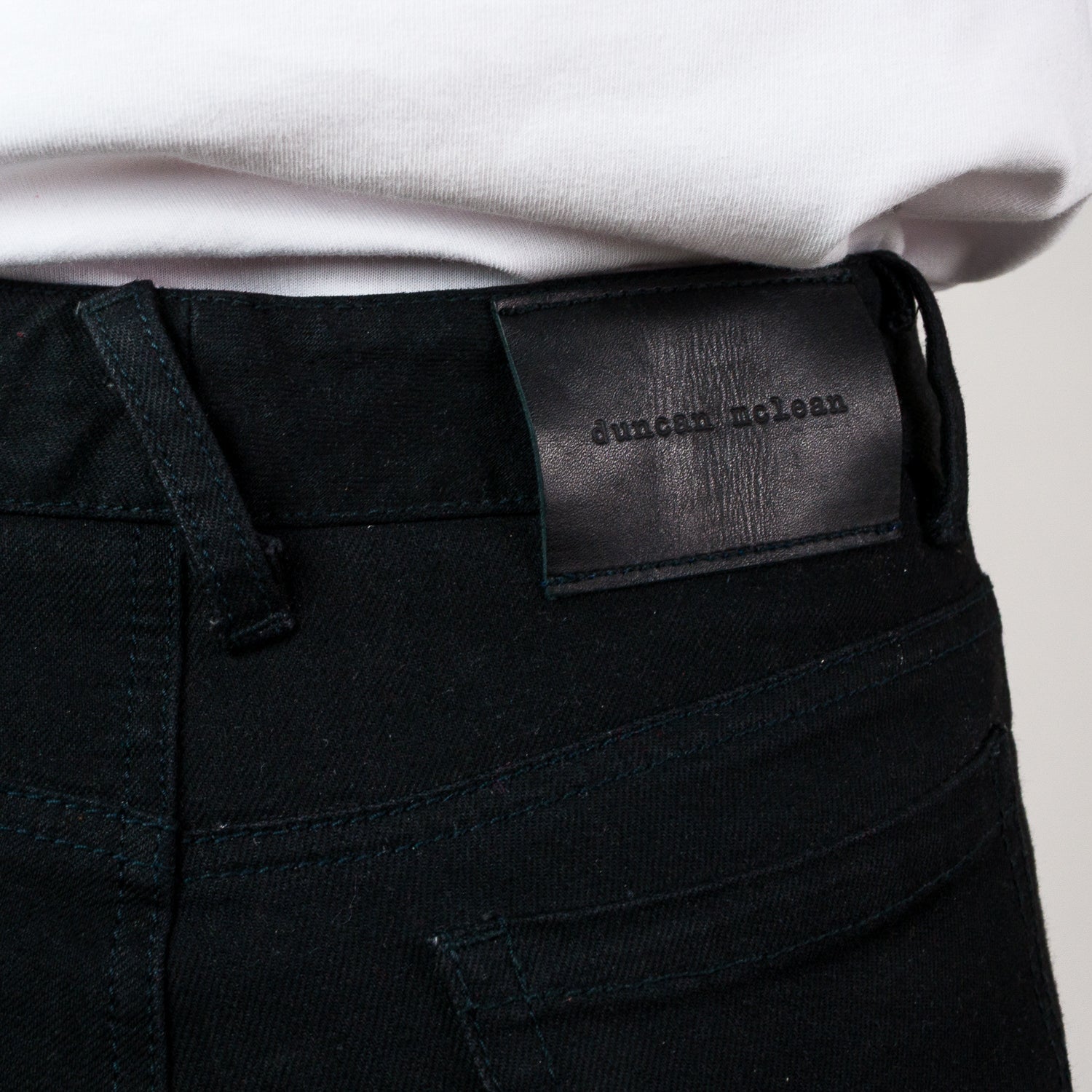 Womens Mid Rise Jean - Black