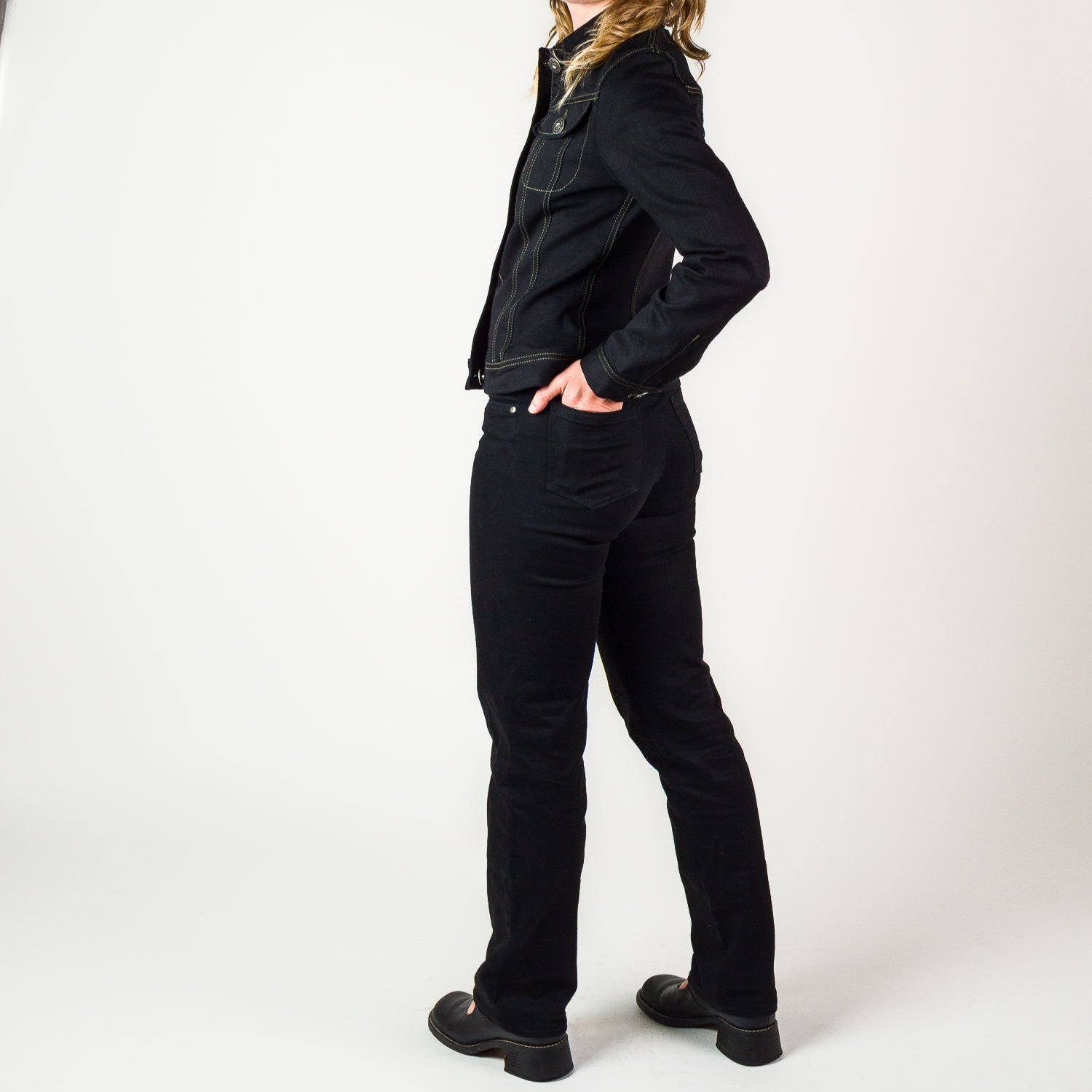 Womens Mid Rise Jean - Black